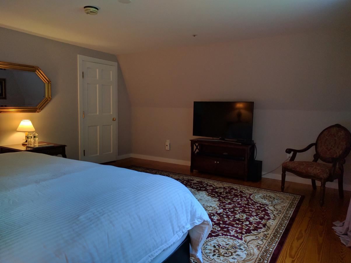 Cornish The Chase House Inn الغرفة الصورة